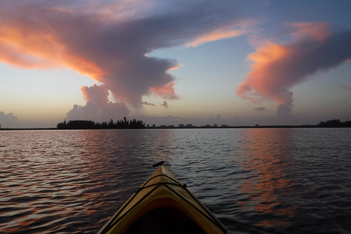 sunrise us unitedstates florida kayaking paddling indianriver fortpierce torpeyoaksmobilehomepark