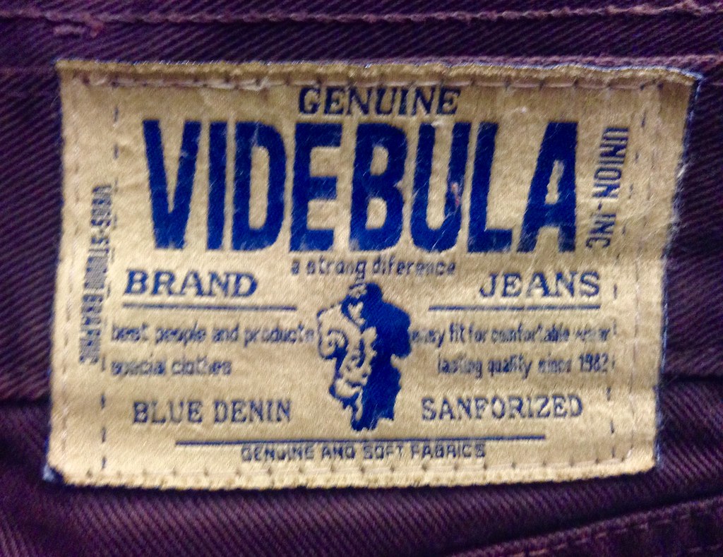Vide Bula Jeans, 2/2015, by Mike Mozart of TheToyChannel and JeepersMedia on YouTube #Vide #Bula #Jeans