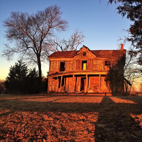 winter abandoned farmhouse sunrise shadows decay