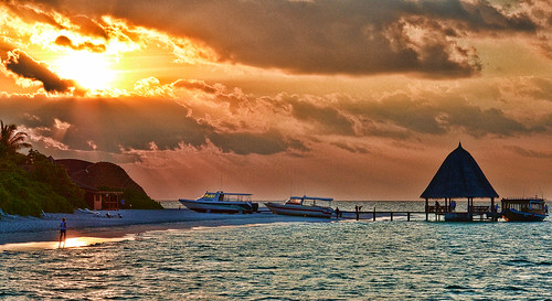art sunrises maldives jetties photoshop7 mdv ariatoll angaga topazlabs seascapeart glenniswootton