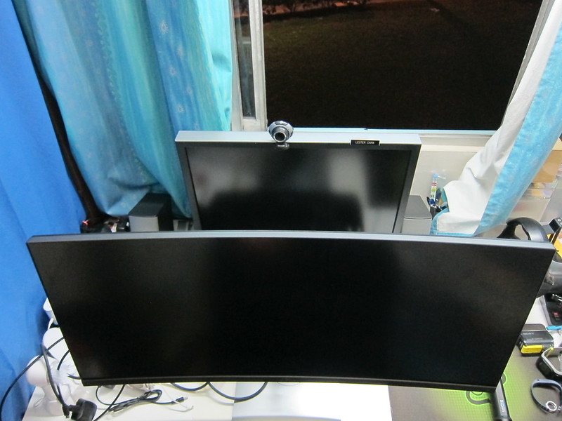 Dell UltraSharp 34 Curved Monitor (U3415W) - Compared With 24 Inch Monitor