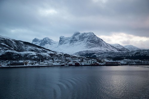 norway meloy fjord nordland