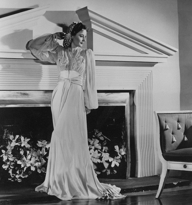 Barbara Stanwyck in The Lady Eve, style inspiration