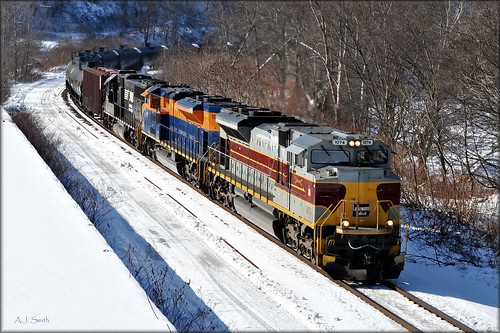 new railroad winter snow heritage train pittsburgh pennsylvania ns norfolk central nj southern pa oil jersey freight salina lackawanna crude bakken emd conemaugh sd70ace