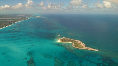 aerialview aerialphoto bahamas aerialphotography fromthewindowseat exuma thebahamas exumacays flythewhale htconem8