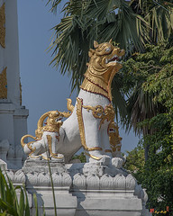 Wat Chiang Yeun Phra Chedi Singh Guardians (DTHCM0666) วัดเชียงยืน การ์เดียนซิงห์ พระเจดีย์