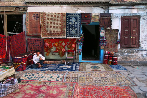 china kashgar asienmanphotography carpets streetlife silkroad oasiscity