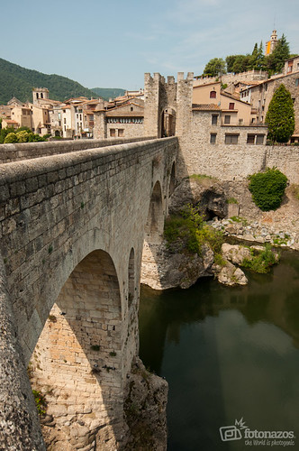 El puente fortificado de Besalú