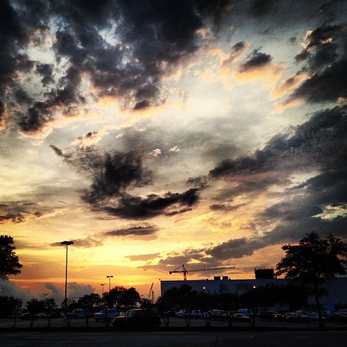 sunset uploaded:by=flickstagram instagram:photo=257427469585596343731262