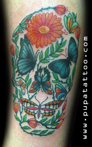 Tatuaje Calavera flores, Pupa Tattoo Granada by Marzia PUPA Tattoo