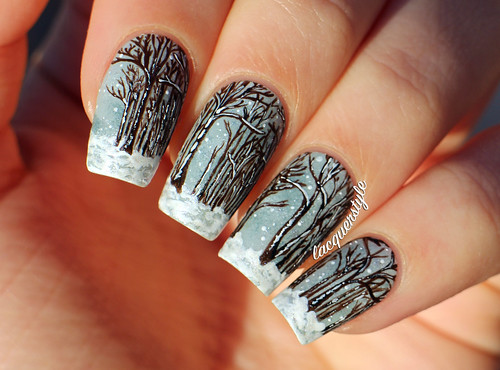 Lacquerstyle.com: Winter Forest - Snow Nail Art