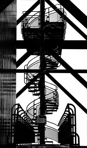 broadcast lens switzerland sony platform stairway jura bern viewing antenna circular berneseoberland swisscom ulmizberg lewelsch a6000 emount sel55210 alpha6000 ulmizer