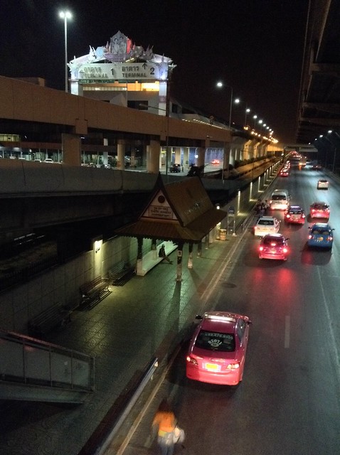 Bangkok Don Mueang Airport Bus Stop