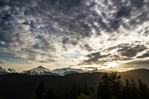 trees sunset snow clouds canon landscape columbia tokina 99 british rays range squamish 1224mm mountians tantalus 550d t2i cans2s