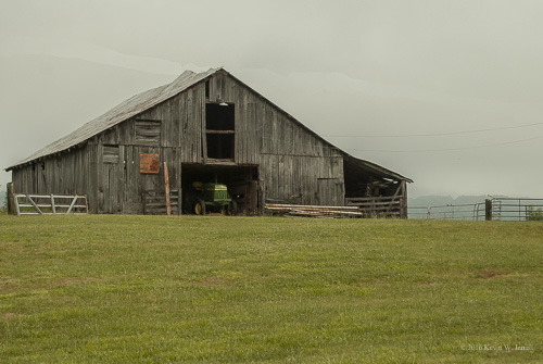 fog tennessee barns oldbuildings oldbarns farms tractors johndeere farmequipment claibornecounty backroadphotography