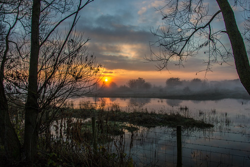 mist sunrise reflections kent thanet pegwellbay eastkent thanetskies