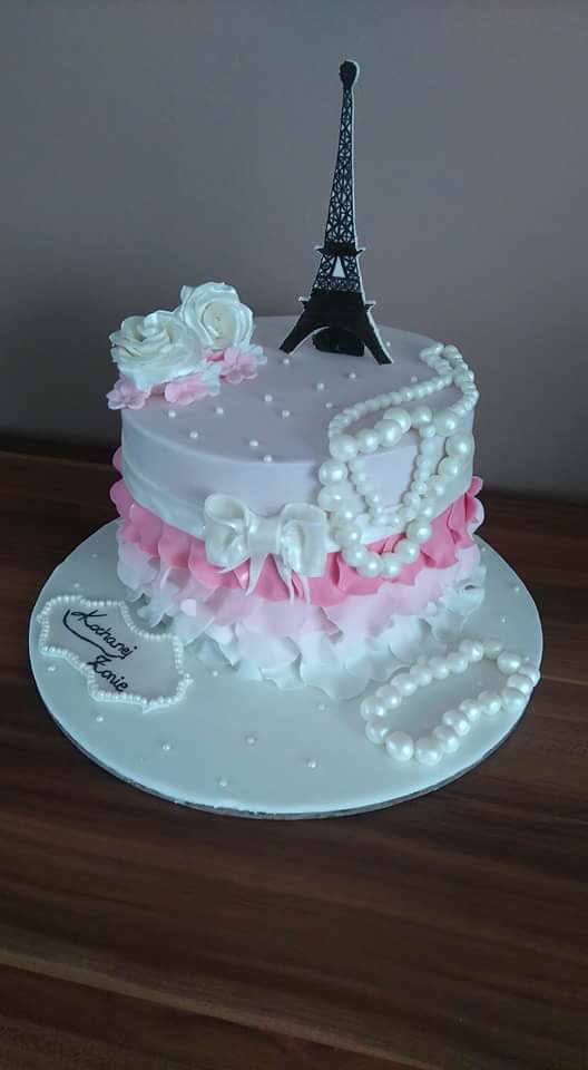 Paris Themed Cake by Kasia Góra