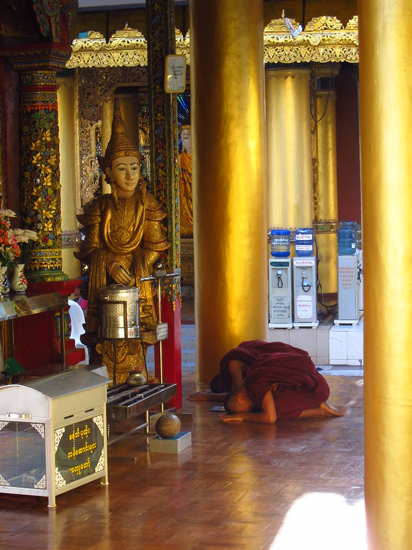 Myanmar by Mina: Shwedagon Pagoda