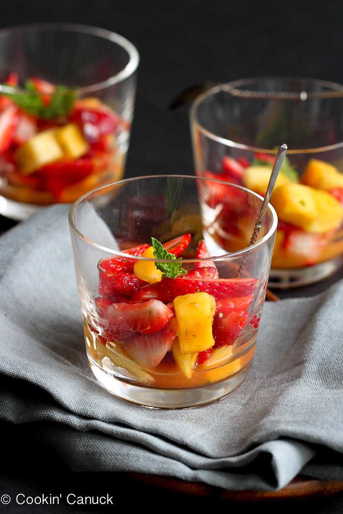 Strawberry and Mango Fruit Salad Recipe...46 calories and 1 Weight Watchers Freestyle SP #breakfast #brunch