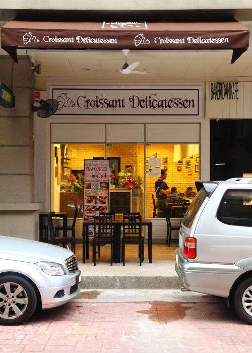 Croissant-Delicatessen-Plaza-Damas