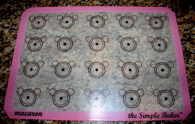 Macarons vs. Macaroons + The Simple Baker Silicone Baking Mat for Macarons Review