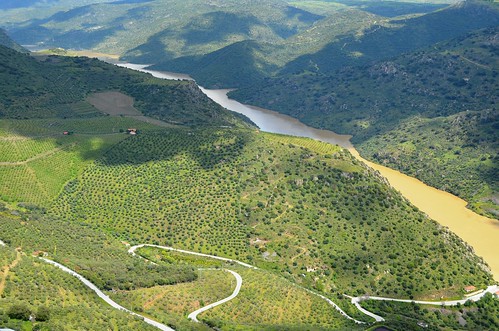portugal rio river spain espanha douro freixodeespadaàcinta poiares miradourodepenedodurão