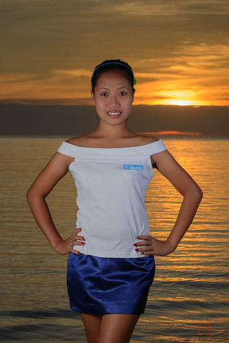 ocean sunset red sea sexy girl beautiful yellow lady golden filipina phl philippinen negrosoccidental sipalay