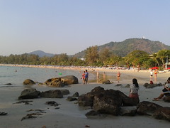 Kata Beach mit Big Buddha auf dem Berg