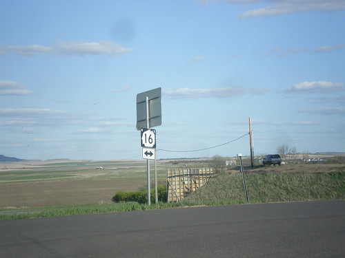 sign northdakota intersection shield i94 goldenvalleycounty nd16 freewayjunction
