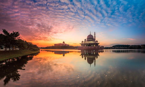 lake reflection water colors sunrise day muslim mosque explore malaysia masjid islamic explored pwpartlycloudy
