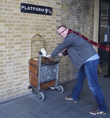 Platform 9 3/4, Harry Potter, London, England, travel, expat life