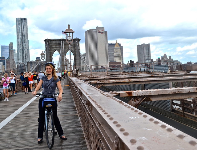 bike path on a bridge in new york