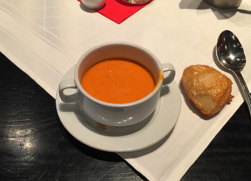 Tomato cream soup / Tomatencremesuppe