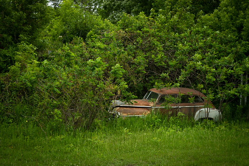 auto green car zeiss rural rust sony e fe carlzeiss a7ii loxia sonyalpha a7m2 minnesotariverscenicbyway loxia250 loxiaf250mm loxiaf250