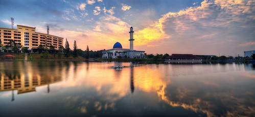 panorama cloud lake reflection sunrise nikon mosque hdr goldenhour uniten d600