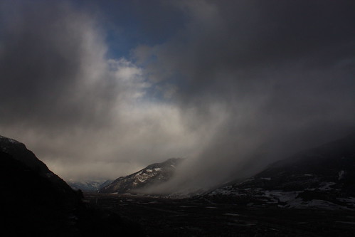 nature suisse hiver neige nuages valais montagnes