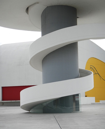 Aviles, Spain: Centro Neimeyer Spiral Stairway