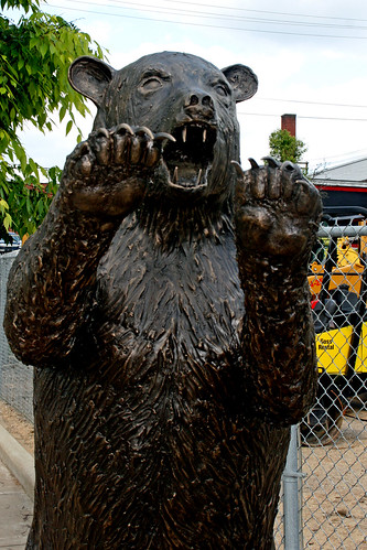 bear ohio sculpture art metal bronze midwest zanesville bearart bearsculpture bronzebear ohiosculpture ohiosculptor