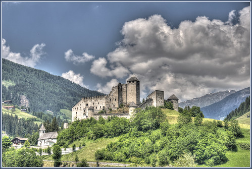 sky castle clouds austria schloss burg osttirol heinfels panzendorf