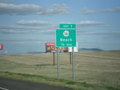 sign northdakota intersection i94 biggreensign goldenvalleycounty freewayjunction