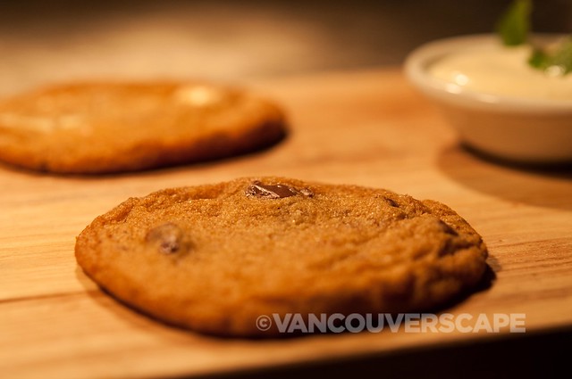 Dishcrawl Vancouver Yaletown: West Oak - homemade cookies with vanilla cream dip