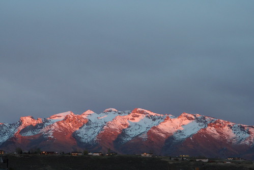 sunset snow mountains clouds nevada springcreek snowcappedmountains purplemountains pinkmountains