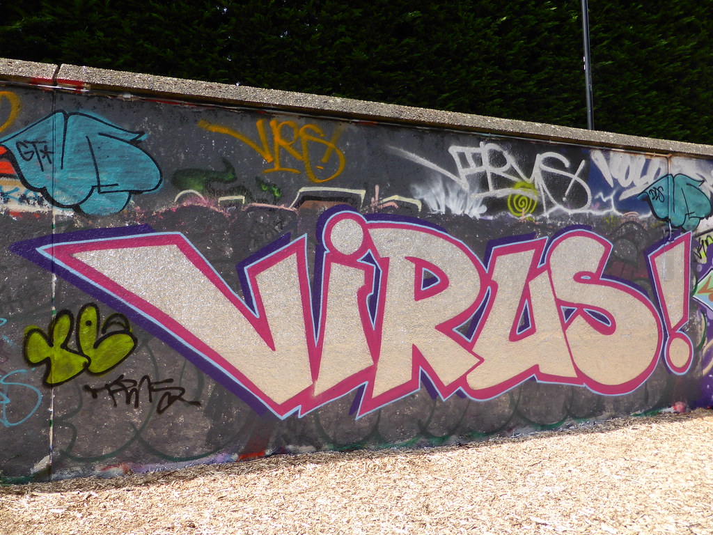 Virus graffiti, Trellick Tower