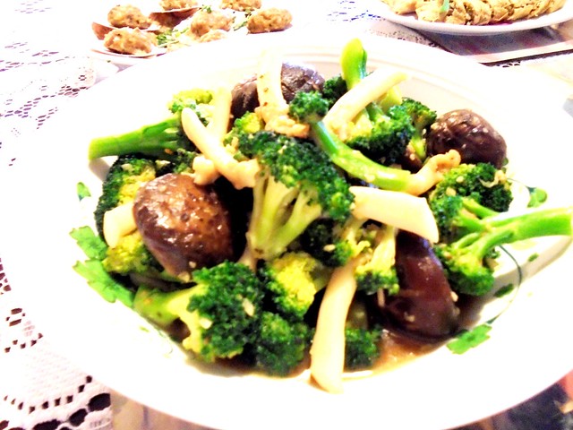 Mushroom broccoli