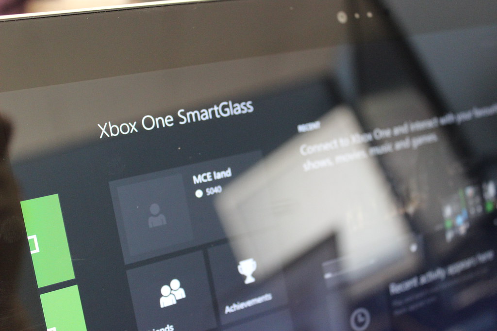 Xbox One SmartGlass on a Surface 2