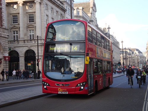 London General WVL501 on Route 14, Piccadilly