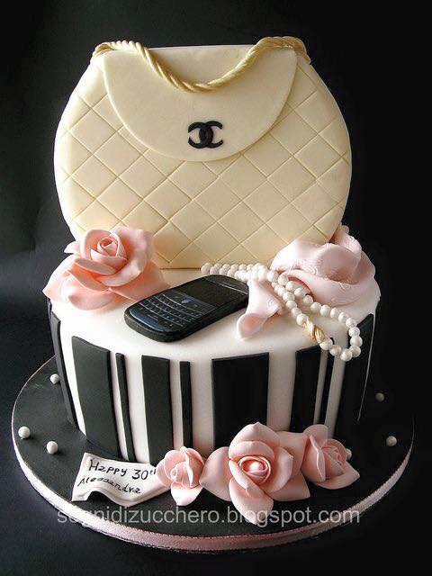 Pretty Chanel Handbag Cake