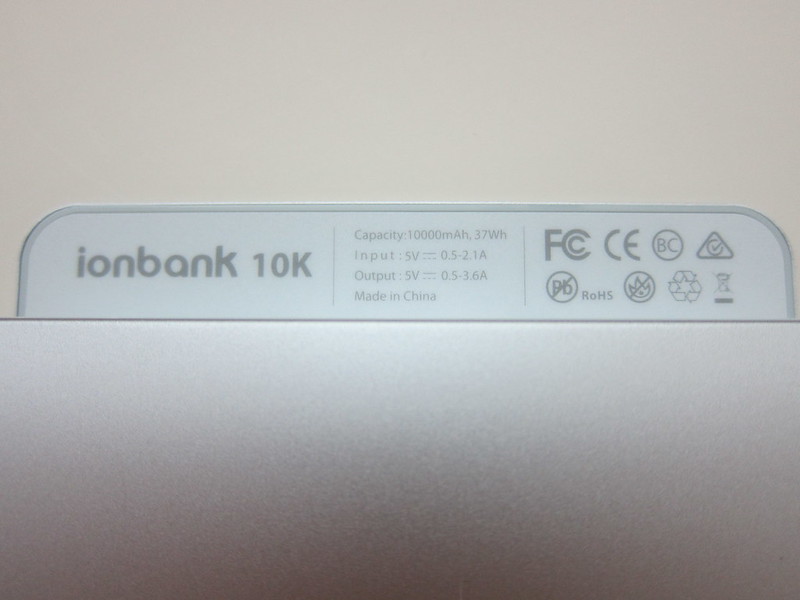 Moshi IonBank 10k - Slide Out View