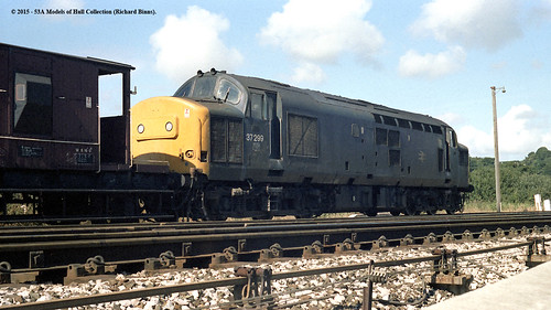 train cornwall diesel railway britishrail par class37 37299
