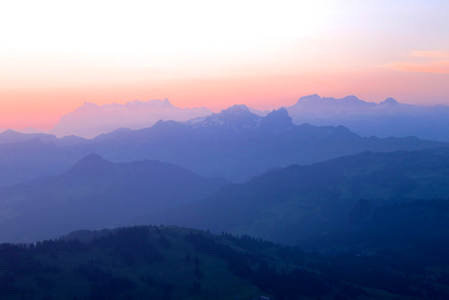 mountains sunrise switzerland schwyz mythen kanton